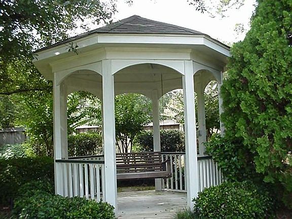 Gazebo has swing/ceiling fan