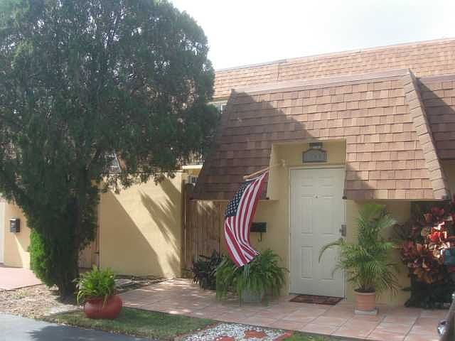 1st image of 19000 W Lake Dr #19000