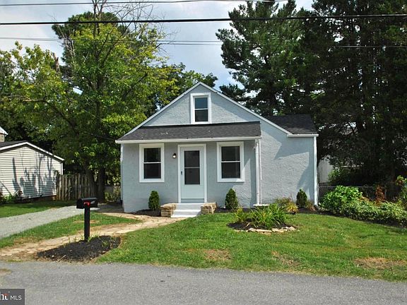 2nd image of 3423 Carroll Ave