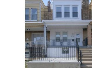 976 Carver St, Philadelphia, PA