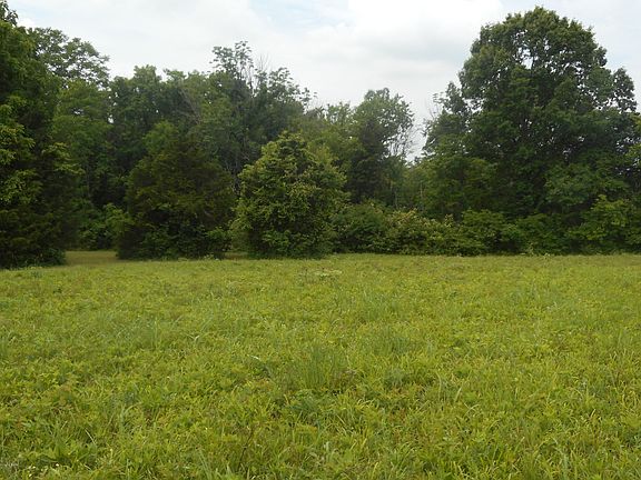 4th image of 1 Tanglewood Ct #B