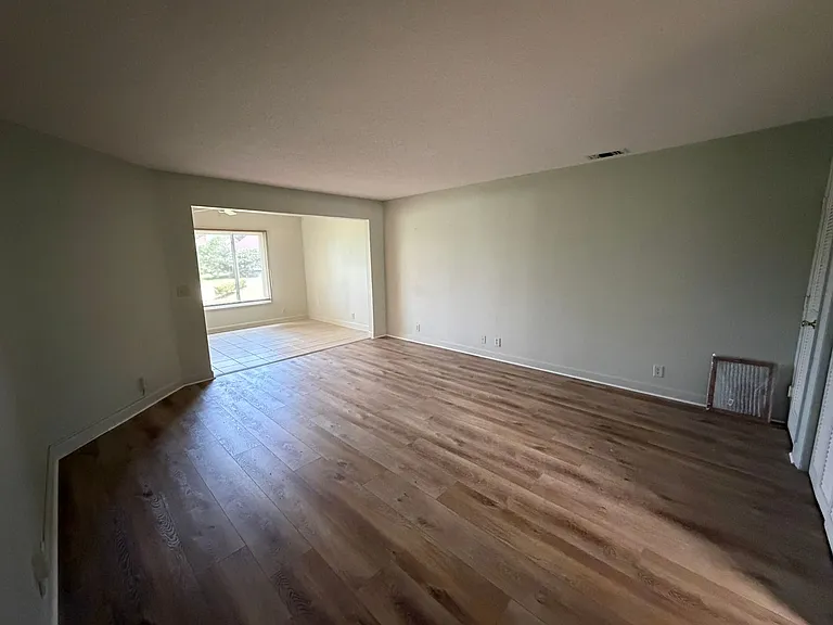 289A Moss Oak Circle St — Photo 4