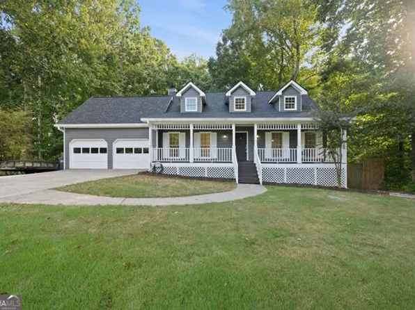 800 Winnbrook Dr, Dacula, GA 30019
