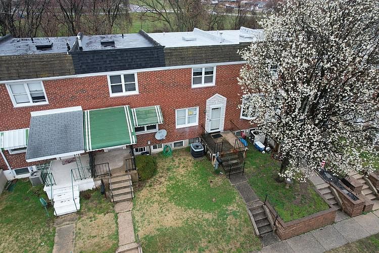 1st image of 2348 Searles Rd