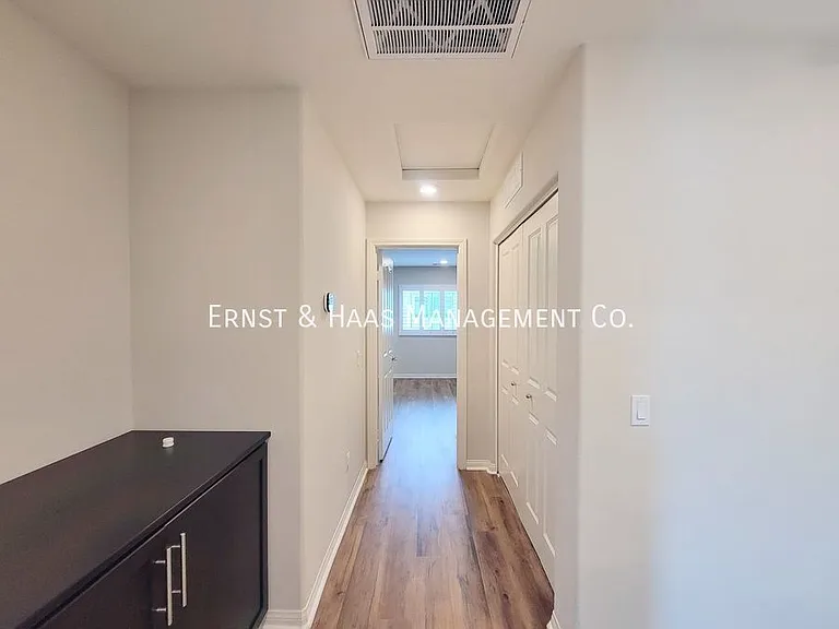 14414 Strawberry Ln #4 — Photo 18