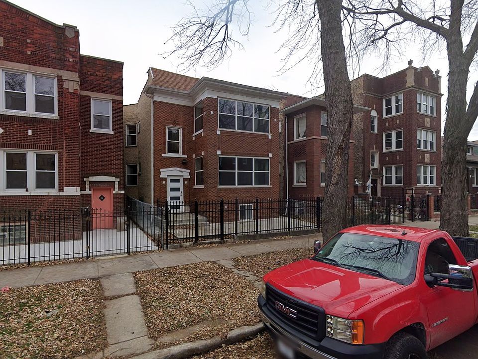 1st image of 3015 W Ainslie St