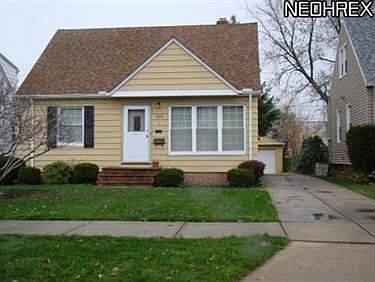 1st image of 2910 Stanfield Dr