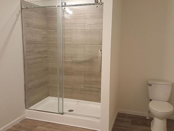 4th image of 4754 52nd St