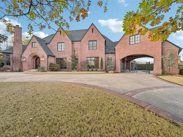 1401 Oak Tree Dr, Edmond, OK 73025