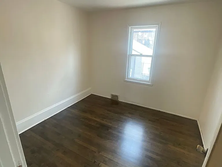 3340 N 44th St — Photo 11