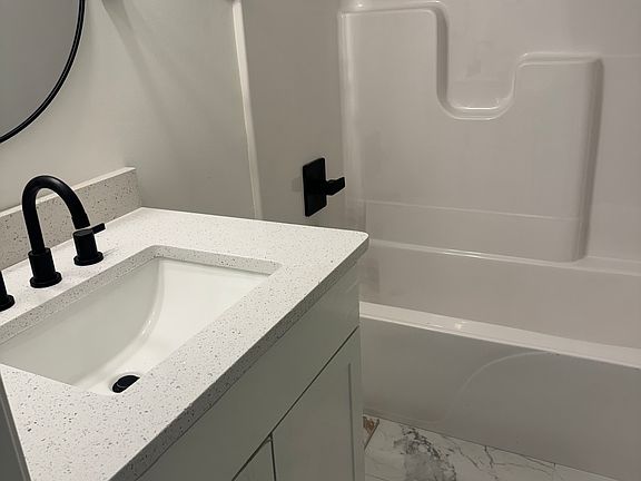 3rd image of 1120 W 24th St