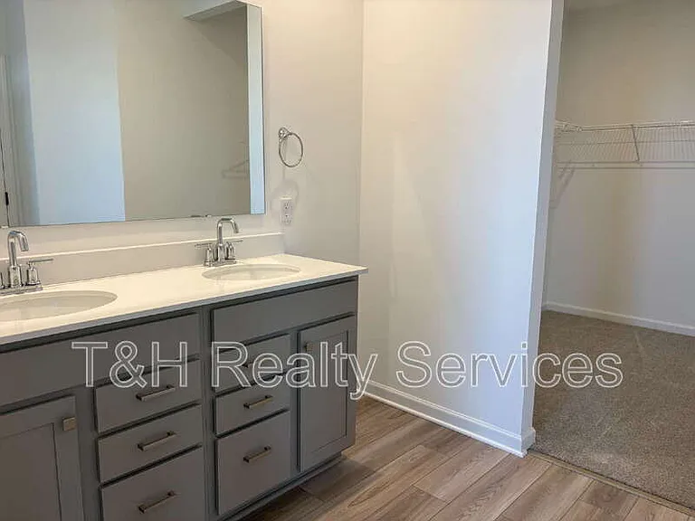 5790 Arcade Blvd — Photo 24