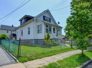 54 Hayward Ave, Carteret, NJ 07008