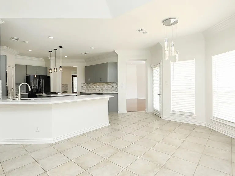 1715 Cottage Landing Ln — Photo 19