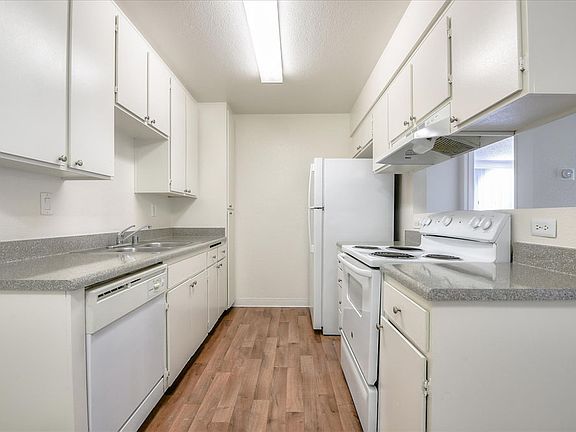 5th image of 444 E 4th Ave APT 1005