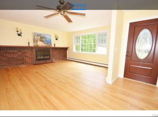 406 Lakeside Dr, Bridgeport, CT 06606