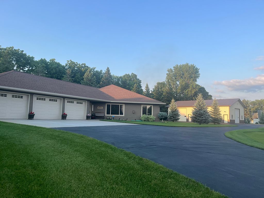 3807 N Eagle Rd - Property Image