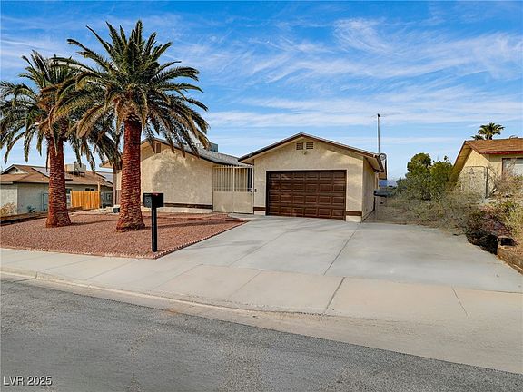 2nd image of 6870 Laronda Ln