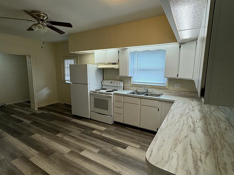 26 Union St #2 — Photo 3