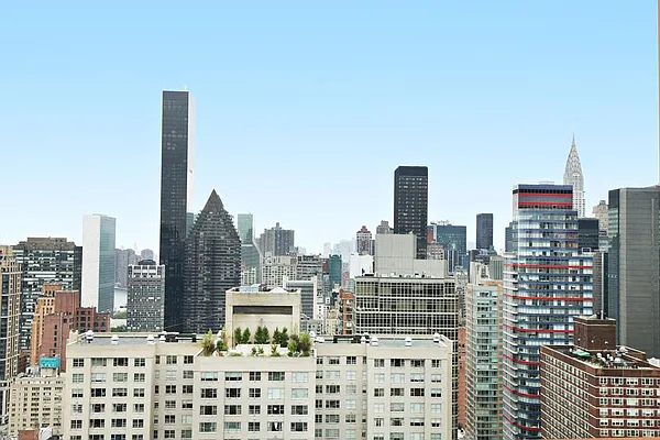 Sold by Town Residential | media 15