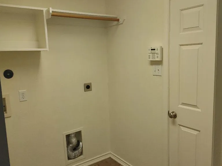 6327 Bonnie Chase Ln — Photo 25