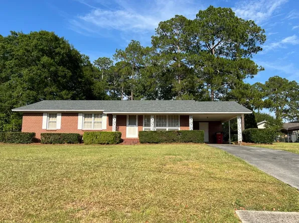 809 Penn Pl, Tifton, GA 31794