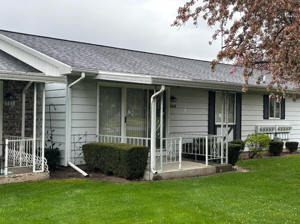 5646 Leisure South Dr SE, Kentwood, MI 49548