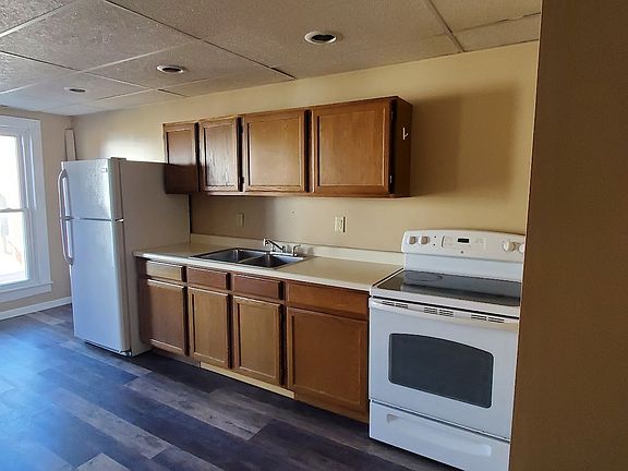 4th image of 41 Main St Suite 1