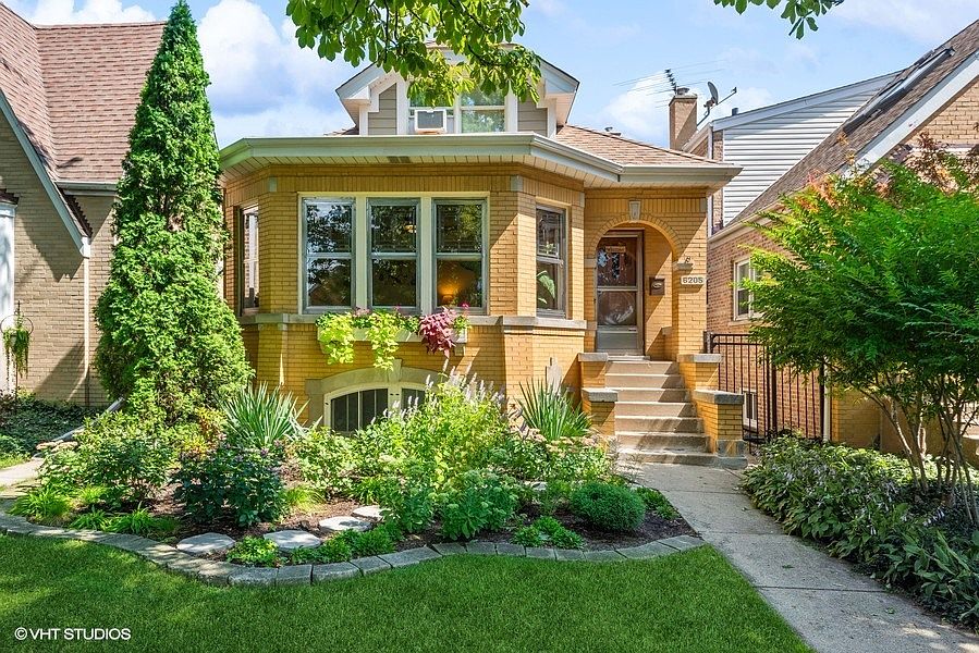 1st image of 6205 N Melvina Ave