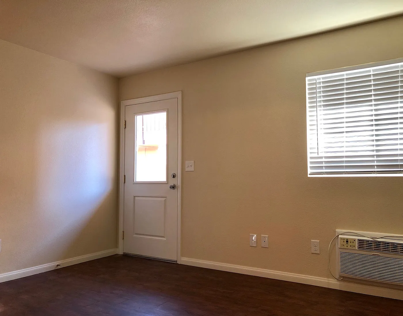 Charleston - 4806-07 — Photo 1