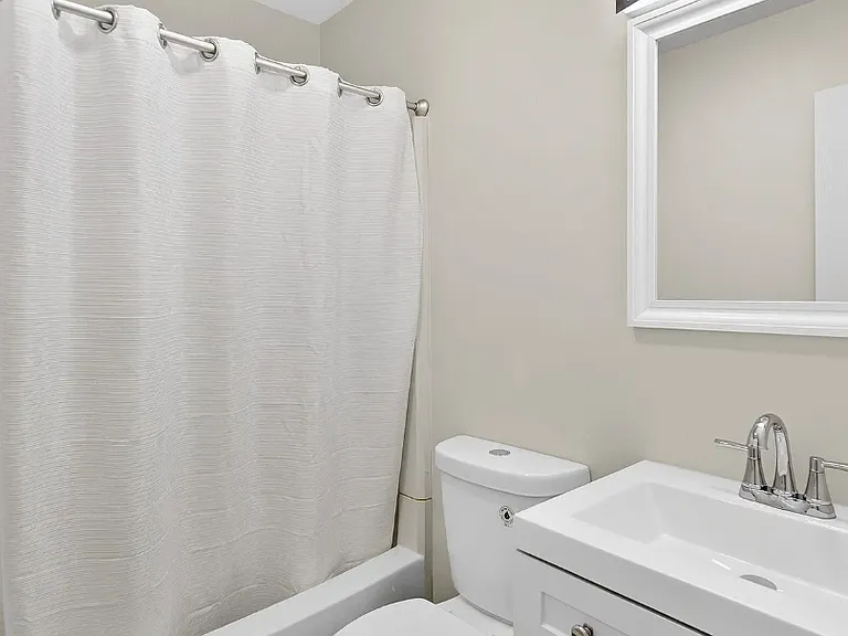 13 Sligo St #2 — Photo 6