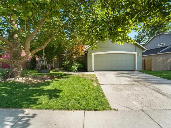 303 E Cassidy Dr, Meridian, ID 83646