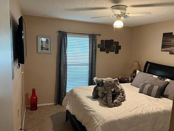 3rd image of 1901 Bedrock Ln