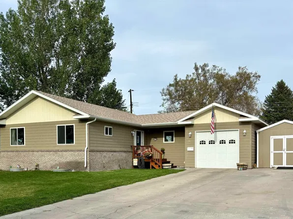 819 Rose Marie Dr, Riverton, WY 82501