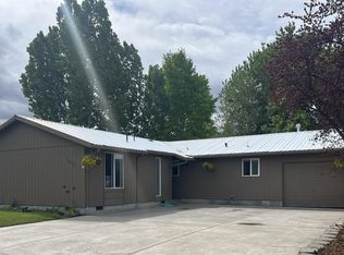 1240 SE 6th St, Prineville, OR