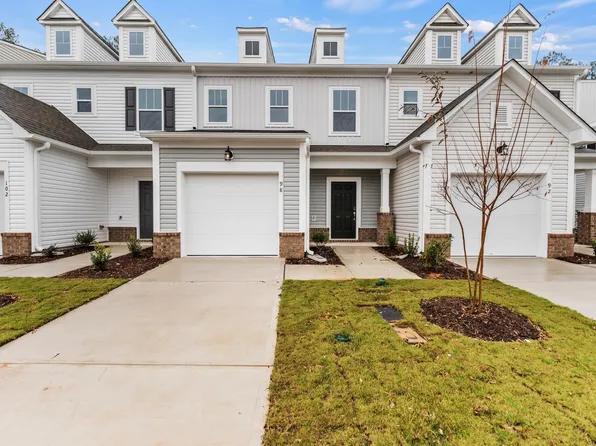 71 Little Leaf Ln, Clayton, NC 27527