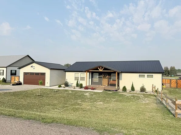 8 10th Ave NE, Choteau, MT 59422