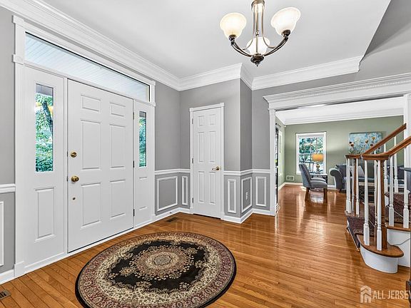 5th image of 836 Atkinson Cir