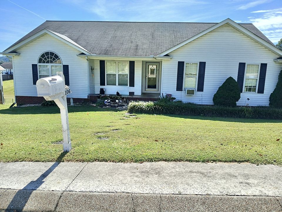 1st image of 106 Craven Ln NE
