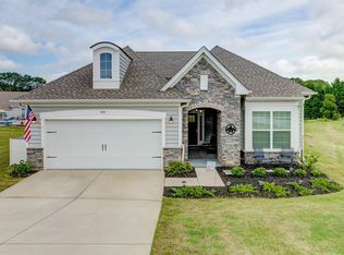 909 Miltona Ln, Greer, SC 29651