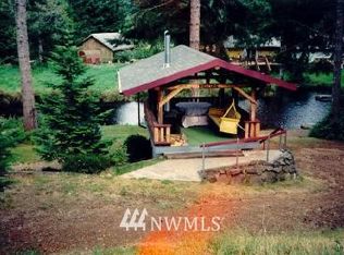 2301 NE Trails End Dr, Belfair, WA 98528