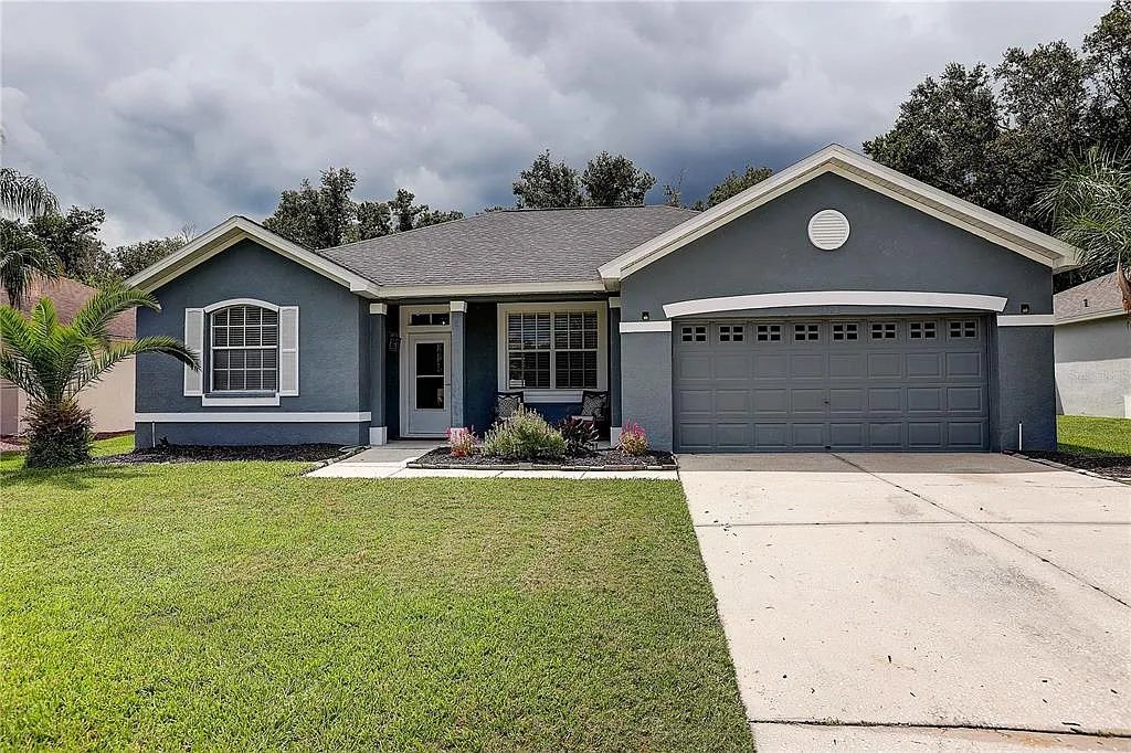 3 bed, 2.0 bath, 1808 sqft, $2,600 — Photo 1