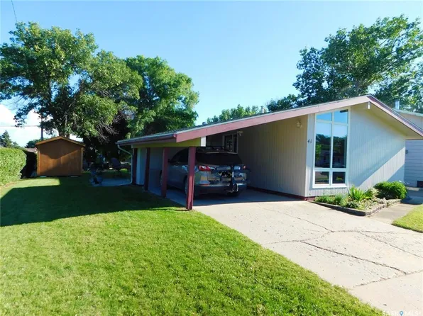 41 Kasper CRESCENT, Assiniboia, SK S0H 0B0