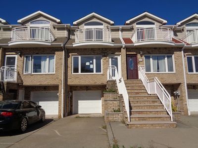 481P Fr Capodanno Blvd, Staten Island, NY, 10305