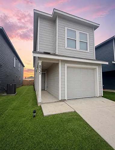8553 Green Bliss Photo 1
