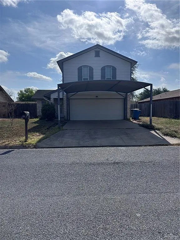 3 bed, 2.0 bath, 1247 sqft, $1,600 — Photo 1