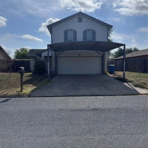 5904 N 28th Ln — Photo 1