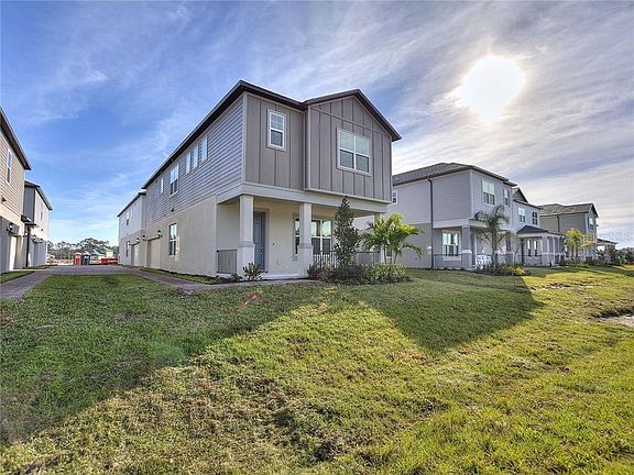 2nd image of 2932 Meleto Blvd