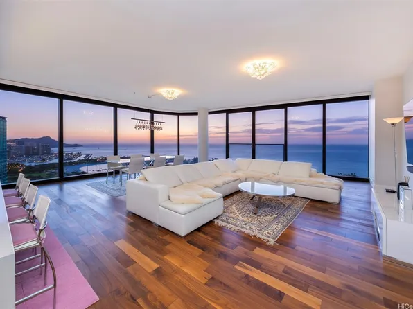1108 Auahi St APT 3300, Honolulu, HI 96814