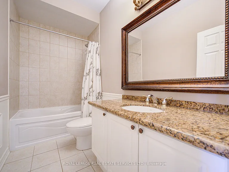 115 Saint Lawrence Dr — Photo 26
